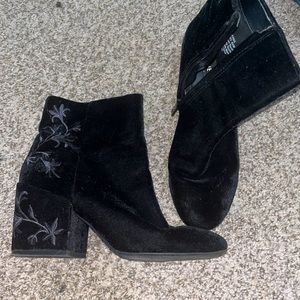 Black velvet ancle booties